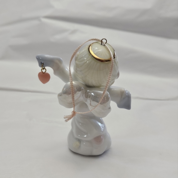 Precious Moments Christmas Ornament - Picture 5 of 7